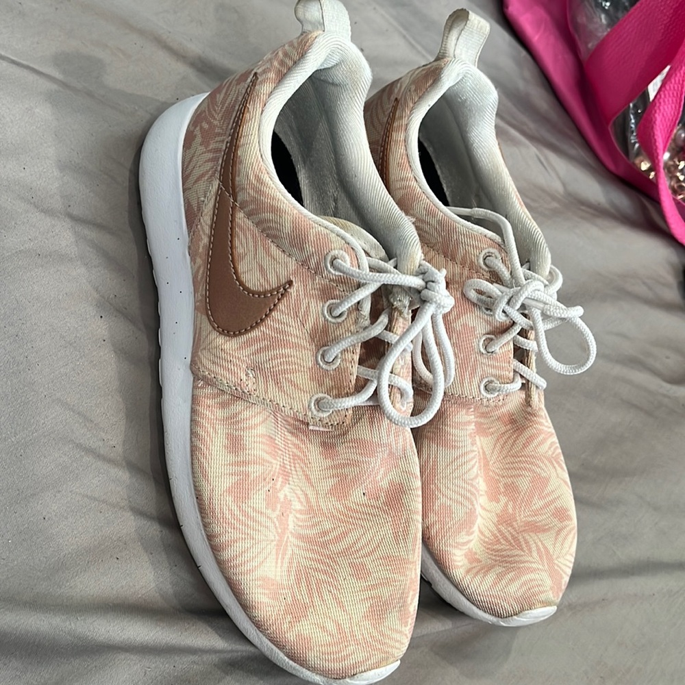 Nike, 4Y